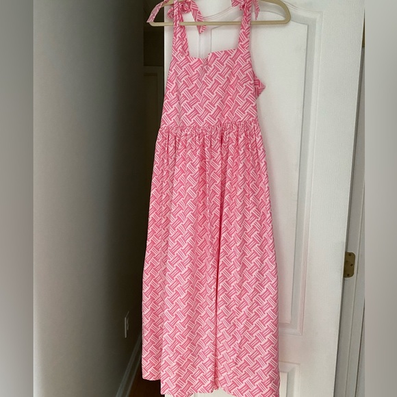 The Beaufort Bonnet Company Dresses & Skirts - TBBC Beaufort bonnet midge dress pockets basket weave Hamptons pink sleeveless L